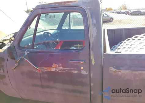 1987 Dodge D-Series D200/D250 from USA, damaged, VIN 1B7KD2452HS396351